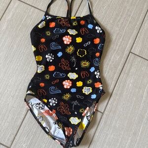 Arena suit size 34